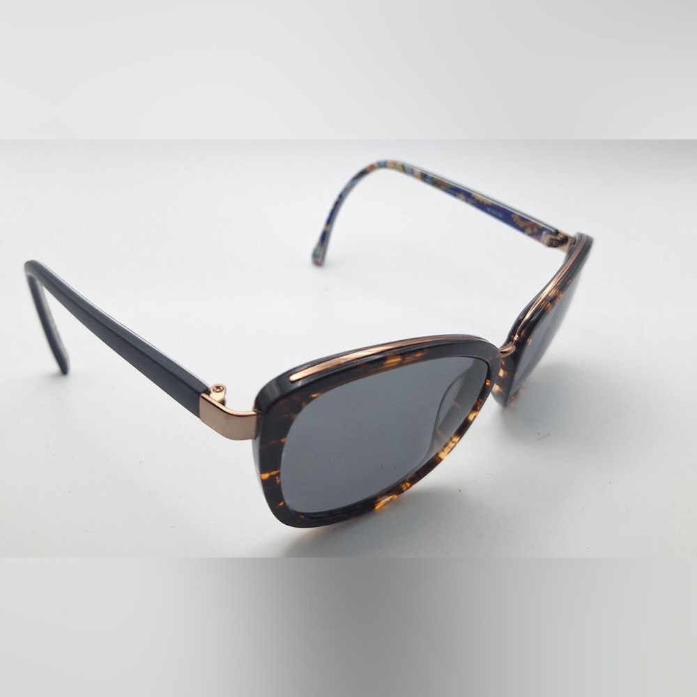 Vera Bradley Darcy Tortoise Oval Sunglasses Frames Only
